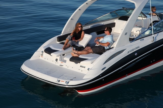 Four Winns H310