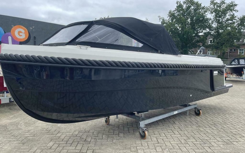 Riomar 690