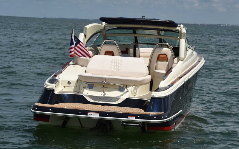 Chris-Craft Launch 28 GT