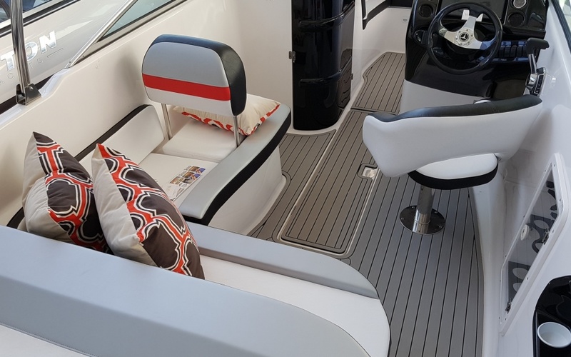 Triton 230 Open