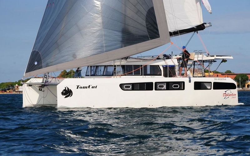 Dolphin 380