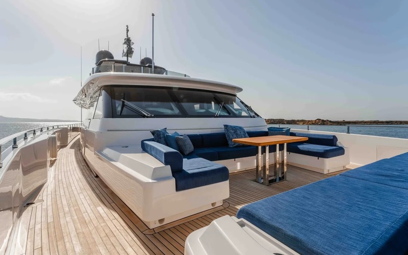 Quicksilver Activ 555 Cabin