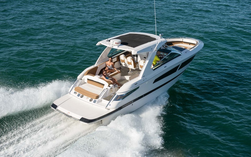 Four Winns Horizon 350