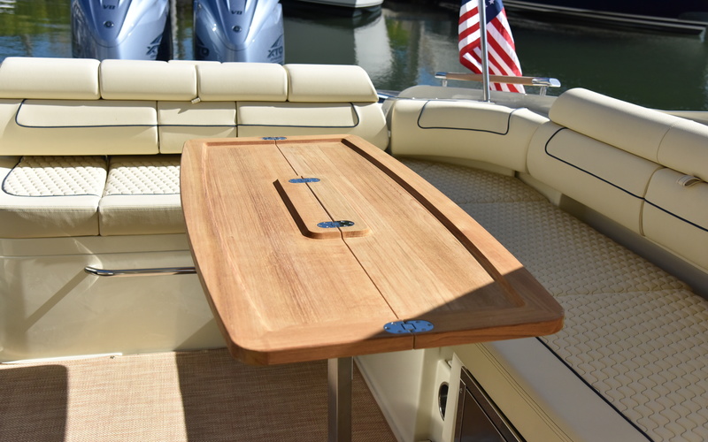 Chris-Craft Launch 35 GT