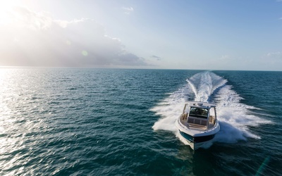 Boston Whaler 420 Outrage