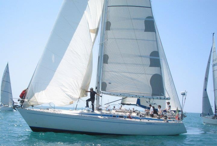 Canados  44
