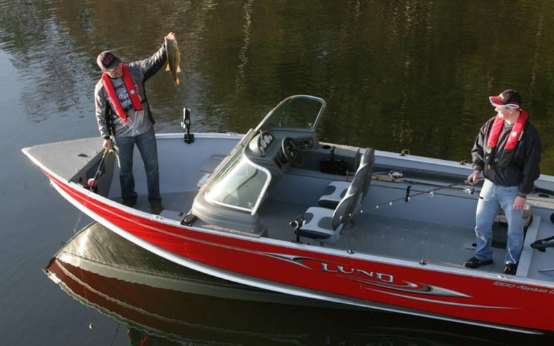 Lund 1800 Alaskan