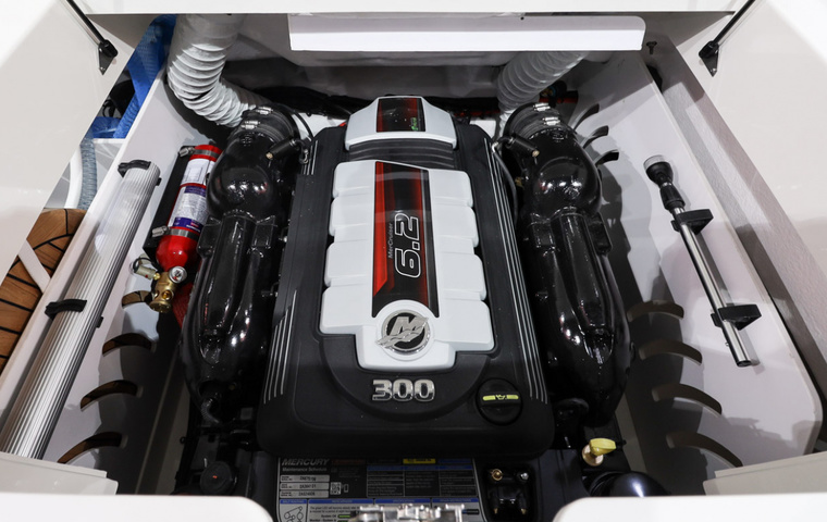 Sea Ray 230 SPX (2021)
