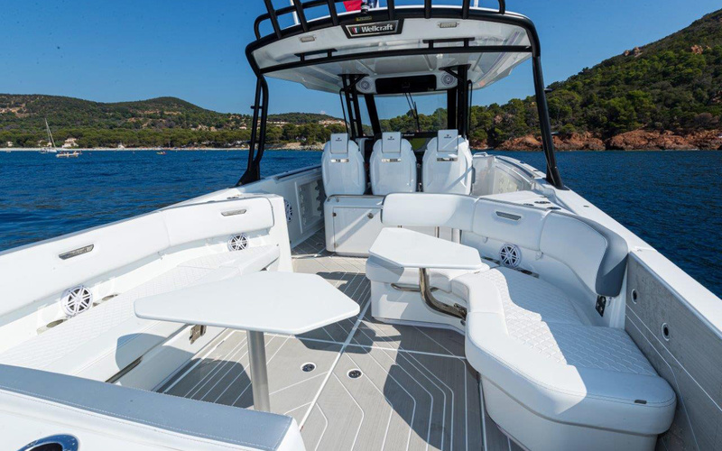 Wellcraft 38 T-Top