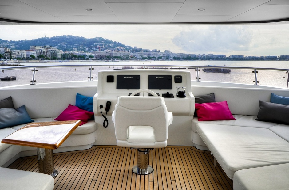 Van der Valk Seawolf