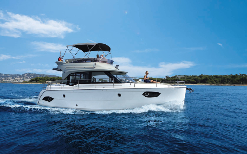 Bavaria E40 Fly