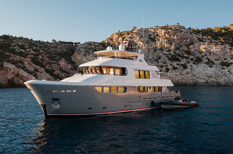 Jade Yachts Seal