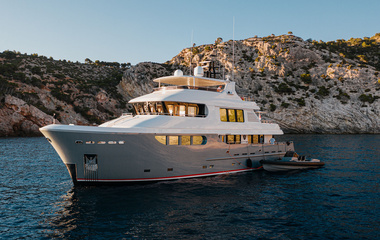 Jade Yachts Seal
