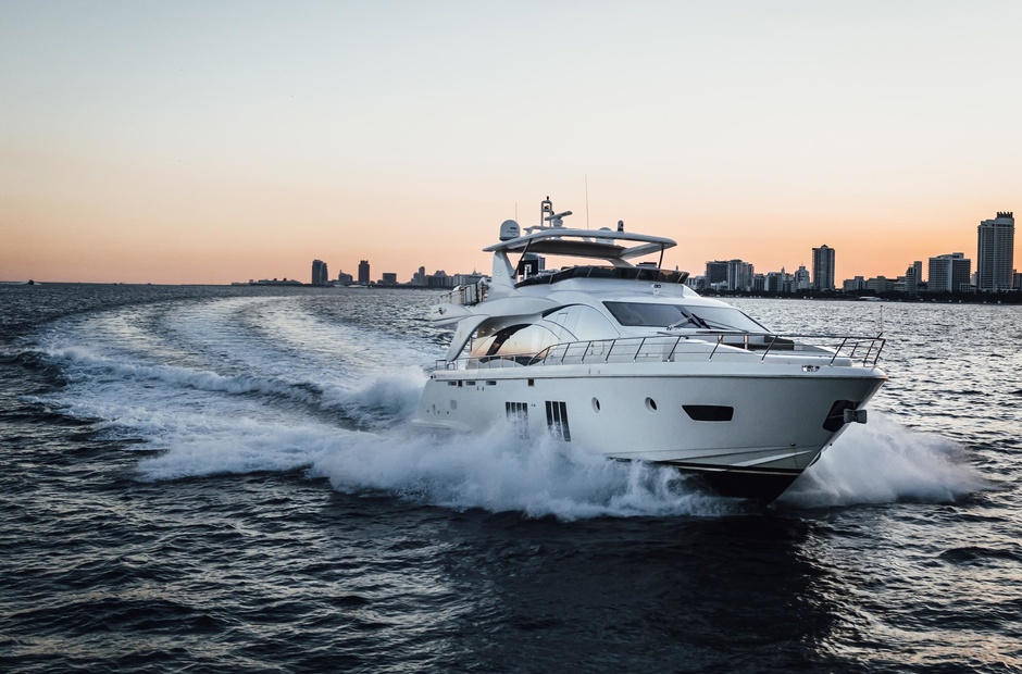 Azimut Phoenix