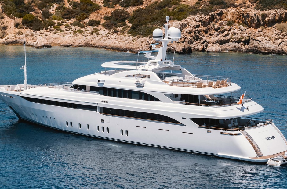 Golden Yachts  Vertigo
