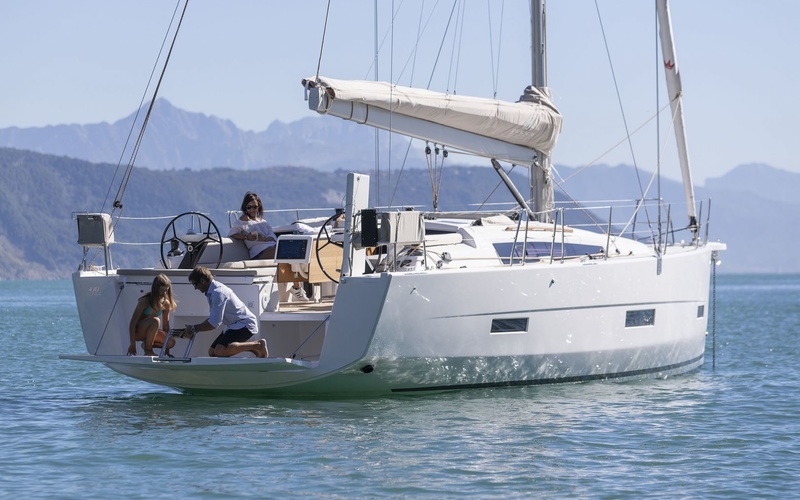 Dufour 430
