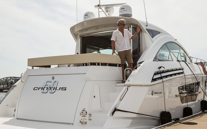 Cruisers Yachts 60 Cantius