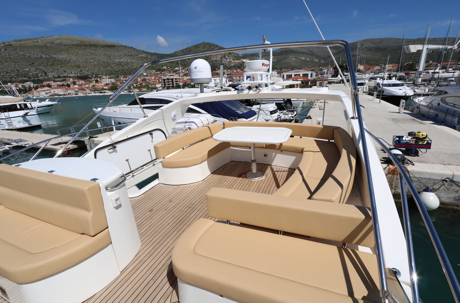 Sunseeker Nataliya
