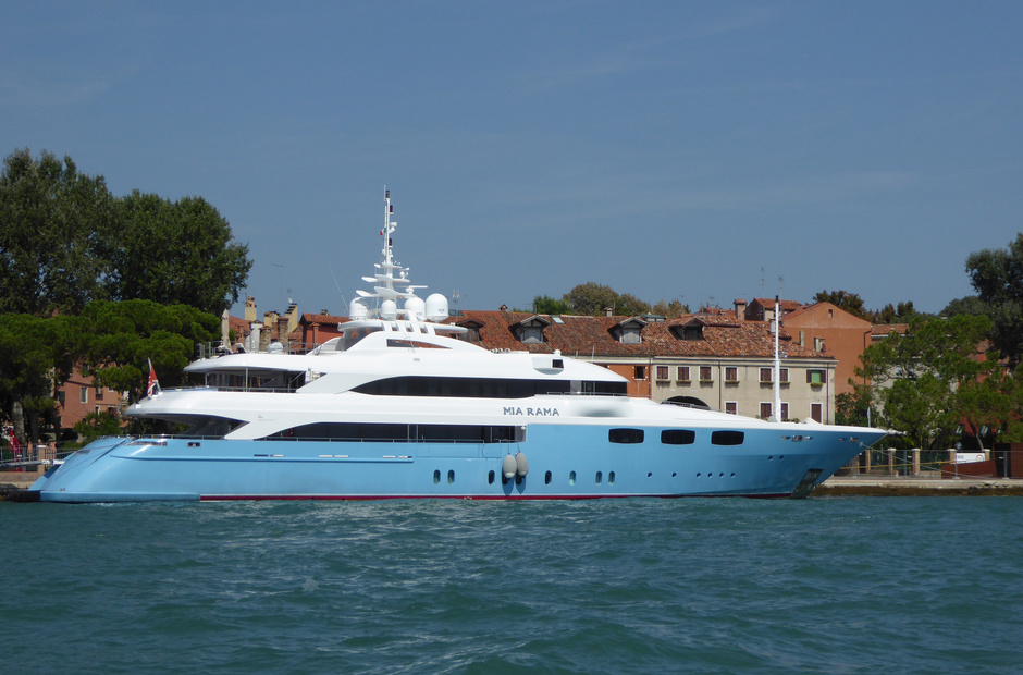 Golden Yachts  Mia Rama