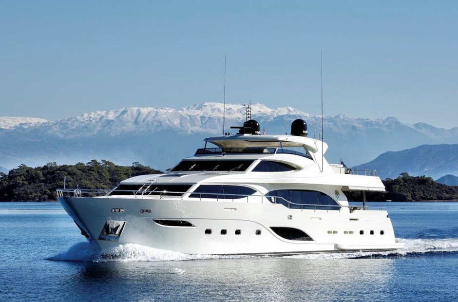 Mengi-Yay Yachts Y