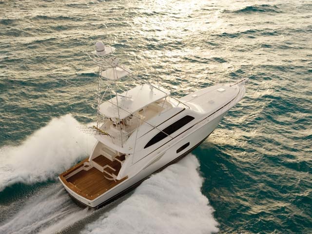 Bertram 700