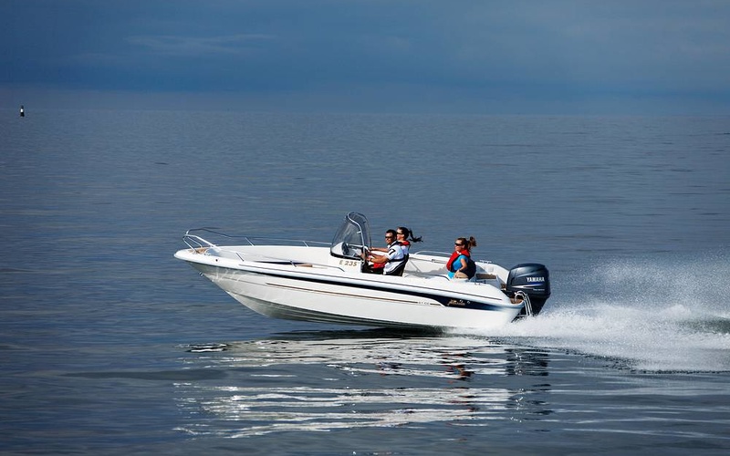 Yamarin 61 Center Console