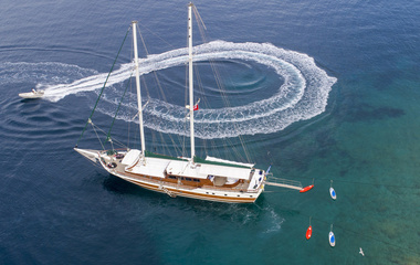 Valena Yachts Ecce Navigo