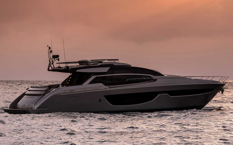 Riva 76' Perseo