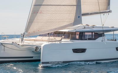 Fountaine Pajot Astréa 42