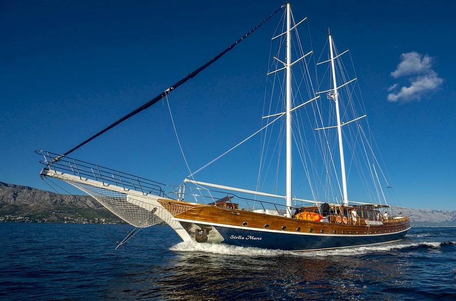 Custom Stella Maris