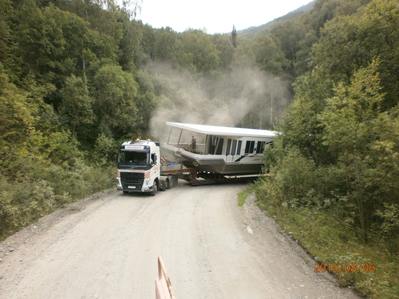 Hausbot transportation by Logex
