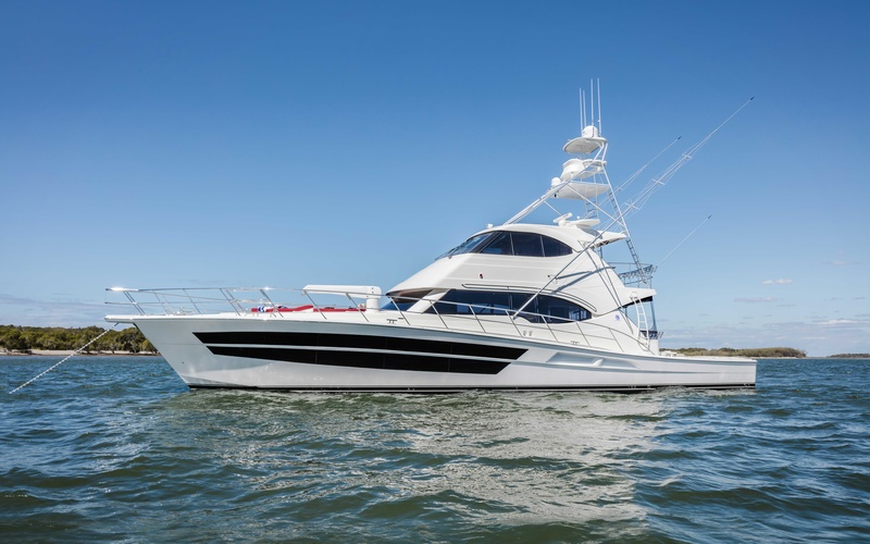 Riviera 77 Enclosed Flybridge