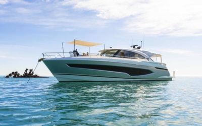 Riviera 6800 Sport Yacht Platinum Edition