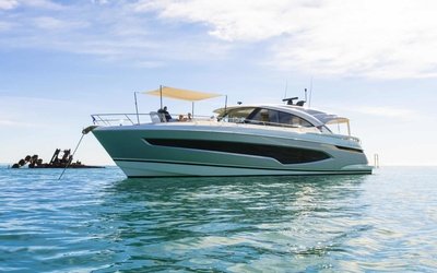 Riviera 6800 Sport Yacht Platinum Edition