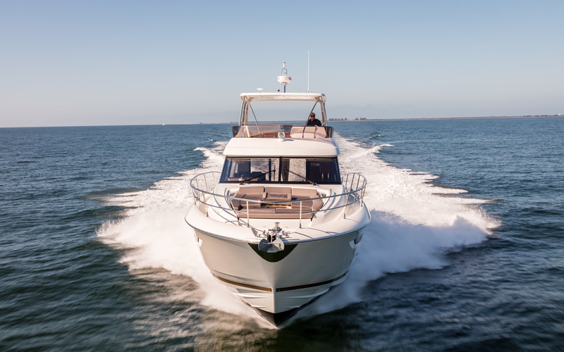 Prestige 560