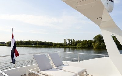 Van den Hoven Executive 2400