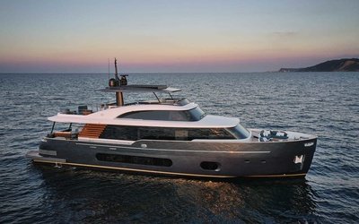 Azimut Magellano 25 METRI