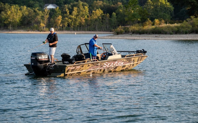 SeaArk ProCat 240