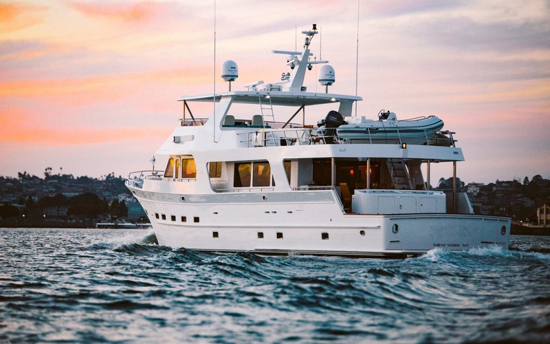 Outer Reef  880 Cockpit Motoryacht