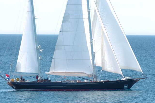 Heli Yachts Lauran