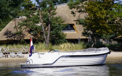 Interboat Intender 780
