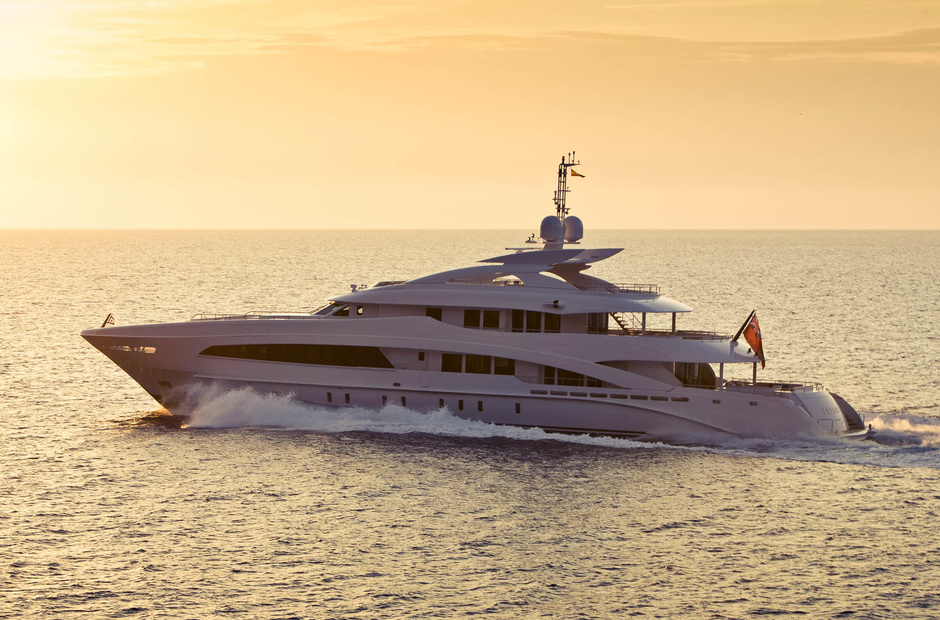 Heesen Knight