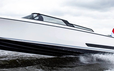 Reborn 40 R Cabin