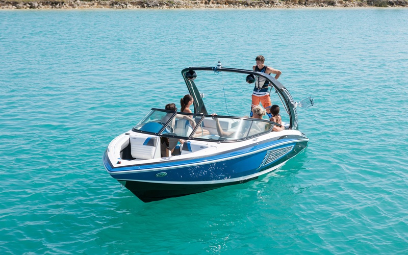 Regal 2100 RX Surf