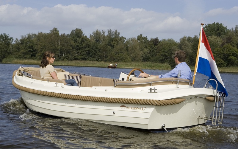 Interboat 17