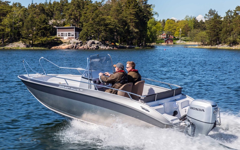Silver SHARK CC 580