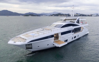 Azimut Long Live