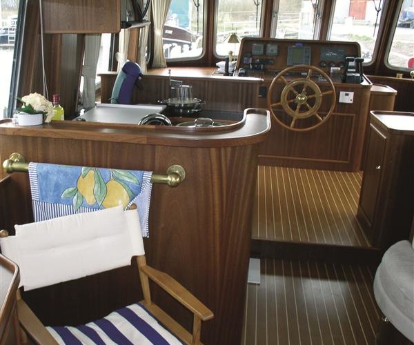 De Alm  Almtrawler 1200 AD
