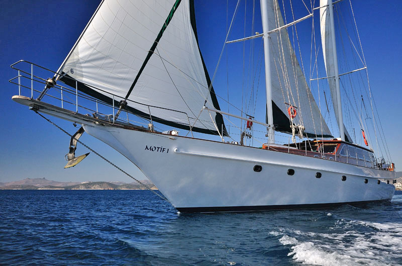 Agantur Shipyard Surreya