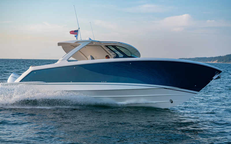 Tiara 38 LS